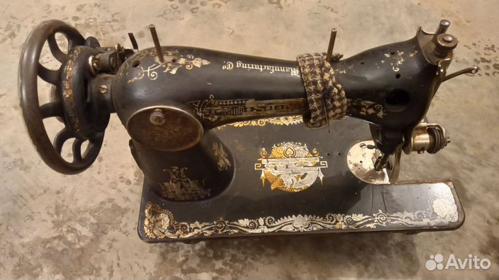 Швейная машинка зингер ножная