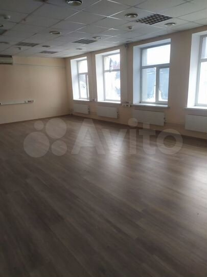 Офисно-складские площади, офис 33.3 м²