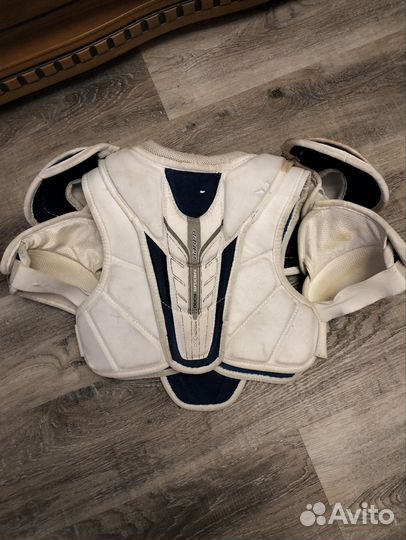 Нагрудник хоккейный bauer