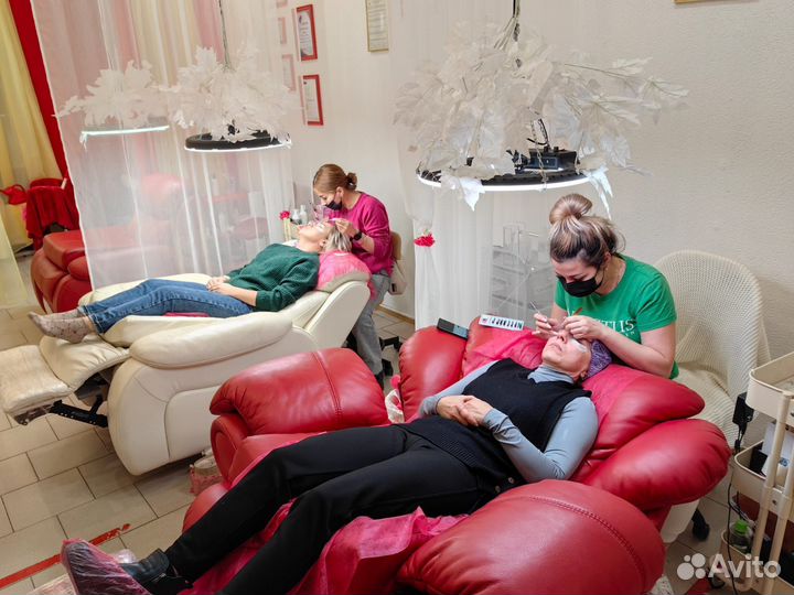 Наращивание ресниц