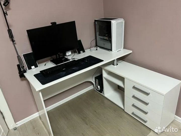 Стол компьютерный Алькор