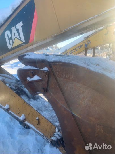 Ковш caterpillar 320D2L