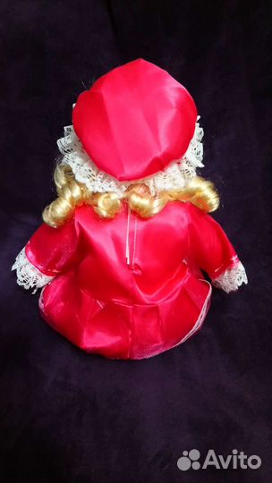 Кукла мягконабивная сидячая