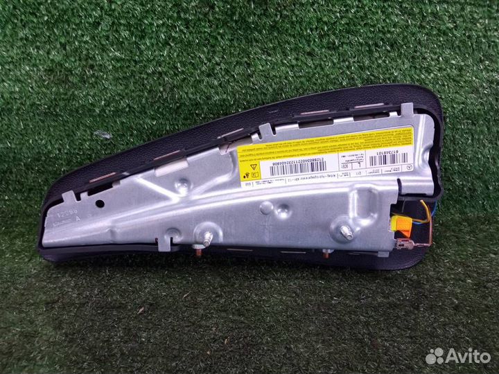 Подушка безопасности в сиденье Mercedes-Benz CLS