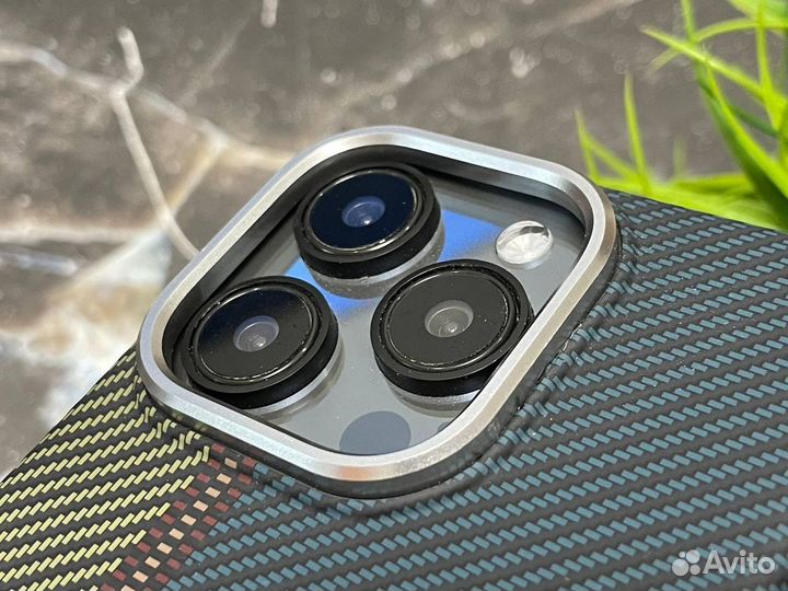 Чехол на iPhone 15 Pro luxo карбон