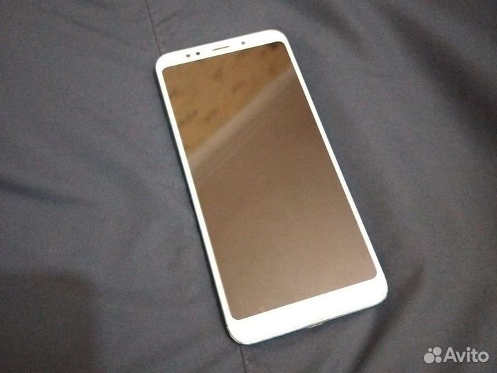 Смартфон Redmi 5 plus