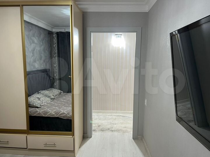 2-к. квартира, 57 м², 1/5 эт.