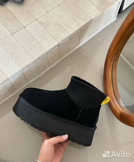 Угги женские UGG Classic Mini Dipper Black