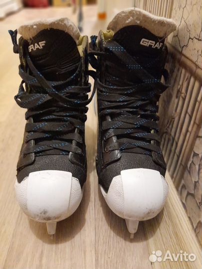 Вратарские коньки Граф,вратарский нагрудник