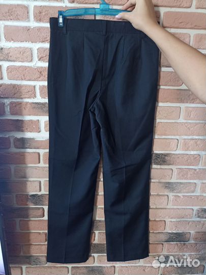 Новые школьные брюки, р. 140