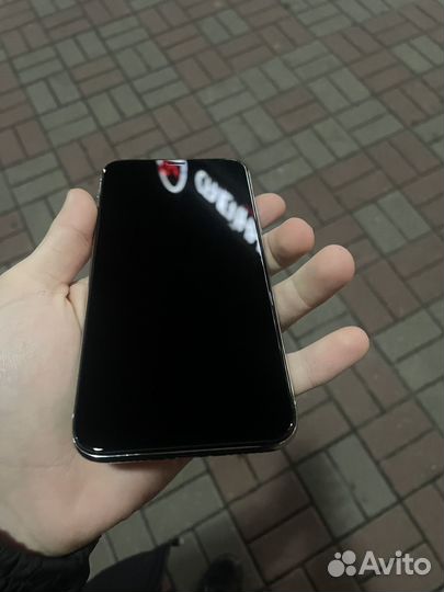 iPhone X, 64 ГБ