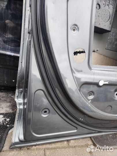 Audi Q7 4L Дверь передняя левая 92066226