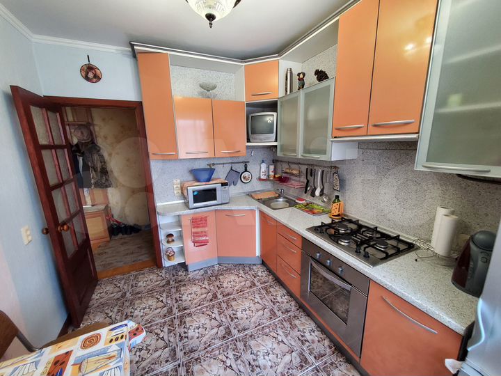4-к. квартира, 78 м², 4/9 эт.