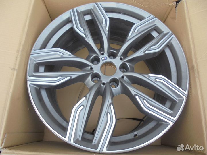 Диск задний оригинал Bmw 7 G11 10JX20 ET41 760M
