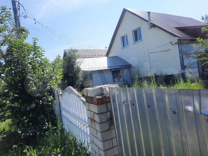 Дом 171,9 м² на участке 9 сот.