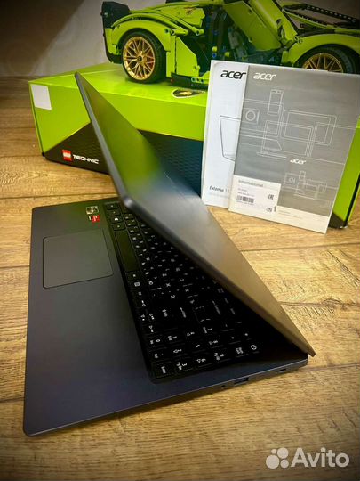 Свежий Acер ryzen 3250U 8gb SSD500gb video 2gb