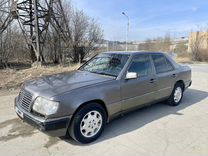 Как снять обшивку задней двери на w124