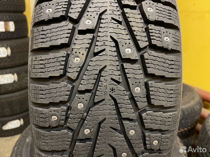 Ikon Tyres Character Ice 7 SUV 265/65 R17 116T