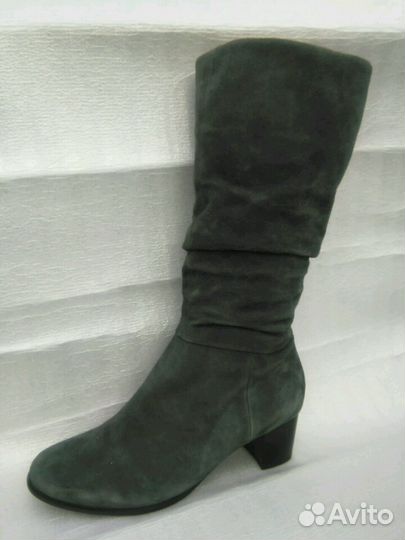 Женские сапоги