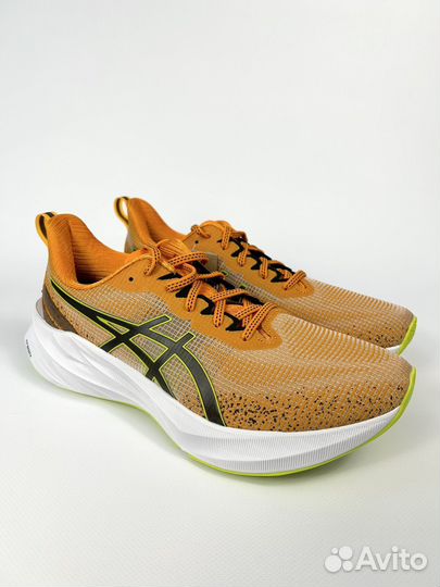 Кроссовки Asics Novablast 3 LE (US 8-12, оригинал)