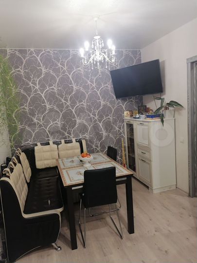 2-к. квартира, 58 м², 2/3 эт.