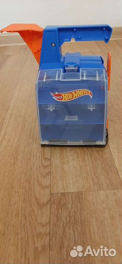 Хотвилс стартер с боксом для хранения машин