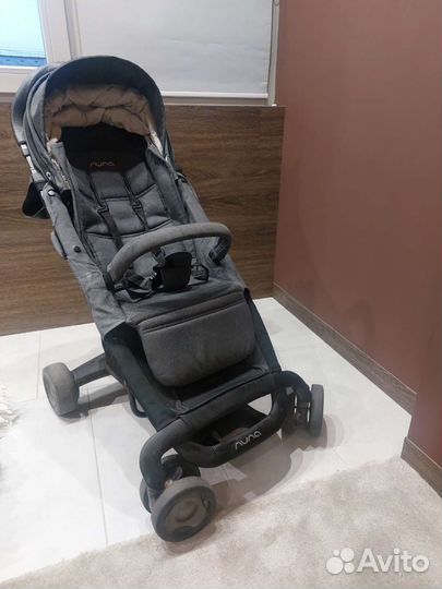 Прогулочная коляска nuna