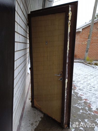 Дверь входная металлическая уличная
