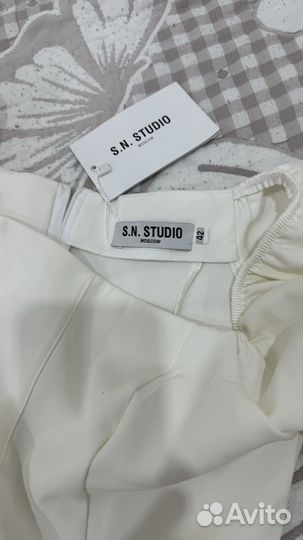 Платье белое