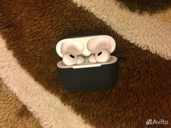 Беспроводные наушники AirPods Pro шумоподавление