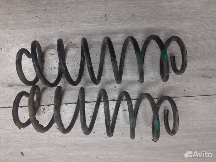 Пружина задняя Honda Civic 5D 8