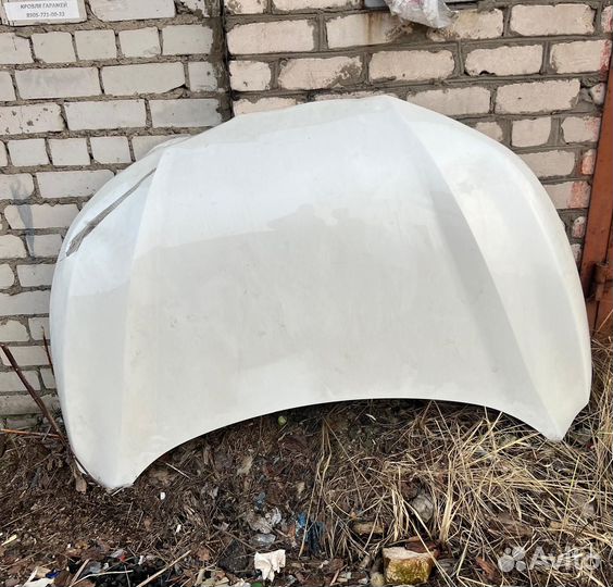 Продается капот б/у