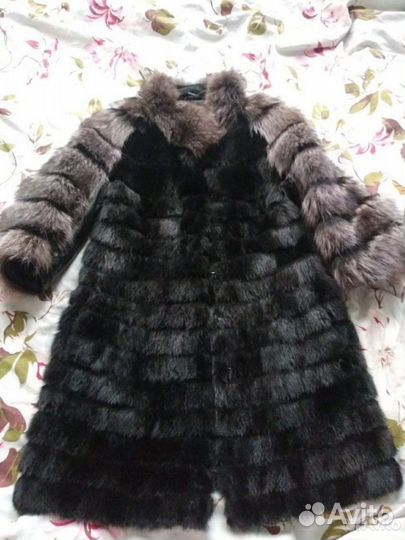 Шуба норка, рукава песец. Размер 46
