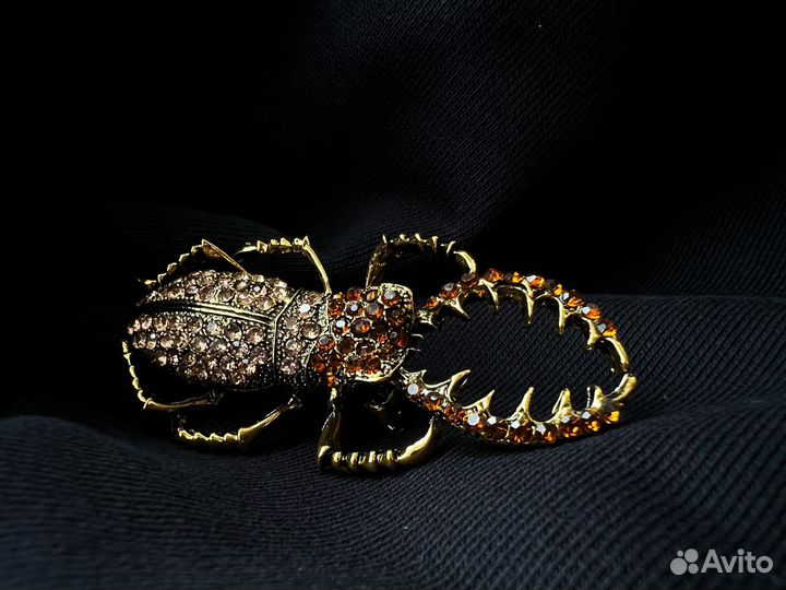 Броши женские жук скарабей