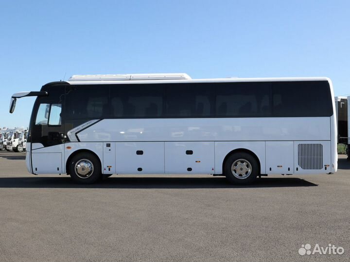 Туристический автобус Golden Dragon XML6952, 2024