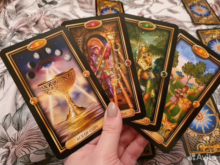 Расклады Таро, гадание на картах