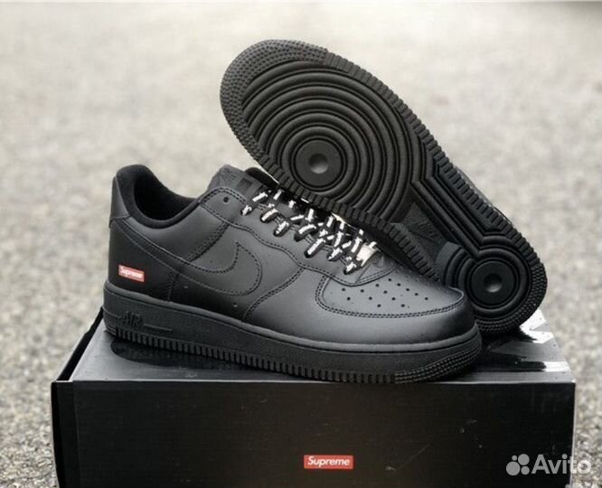 Nike air force 1 supreme black