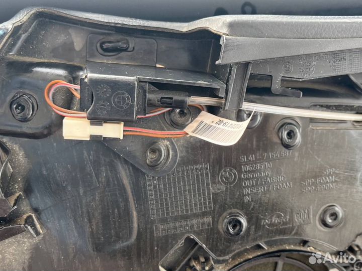 Детали салона BMW E90 E91 E92 E93
