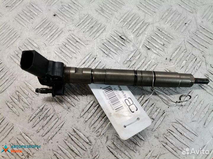 Форсунка Volkswagen Passat B6 2008 03L130277