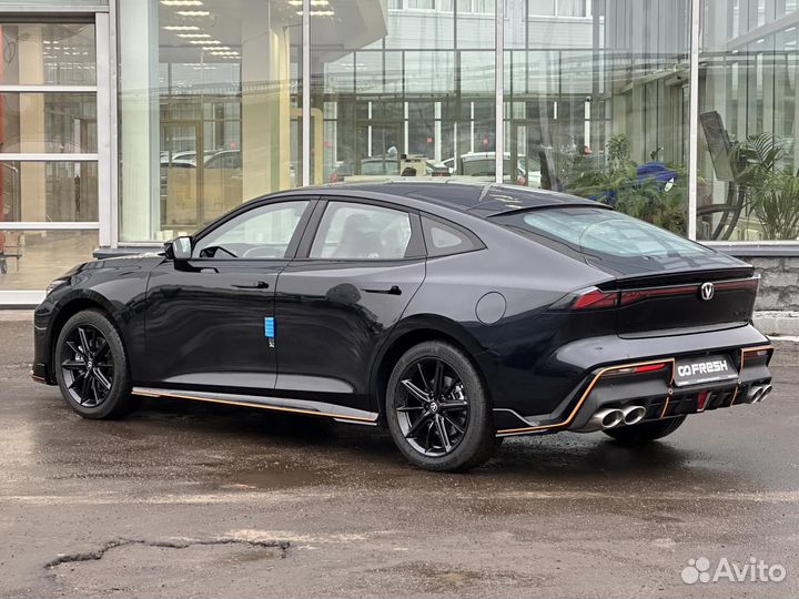 Changan UNI-V 1.5 AMT, 2023, 409 км