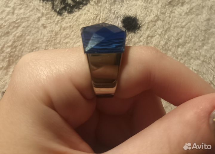 Стеклянное кольцо