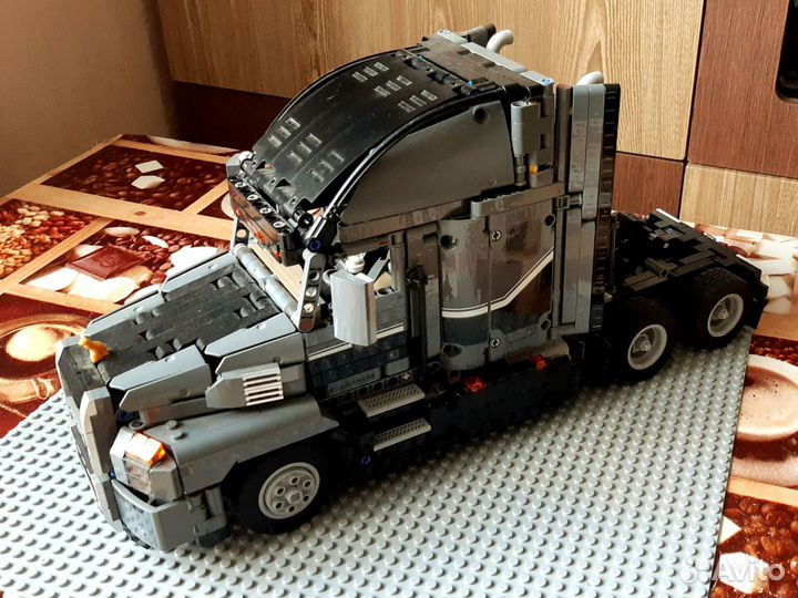 Конструктор lego Technic Грузовик mack