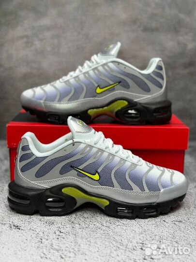 Кроссовки Nike Air Max Plus 'Bumble Bee