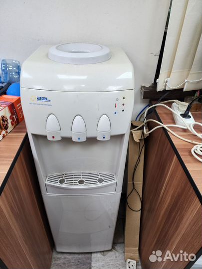 Кулер для воды