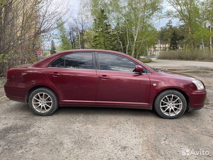 Toyota Avensis 1.8 AT, 2004, 190 000 км