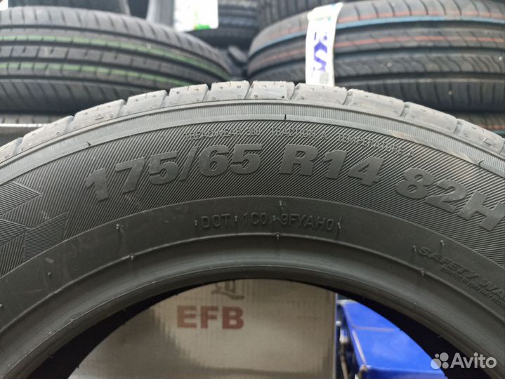 Kumho Ecsta HS52 175/65 R14 82H