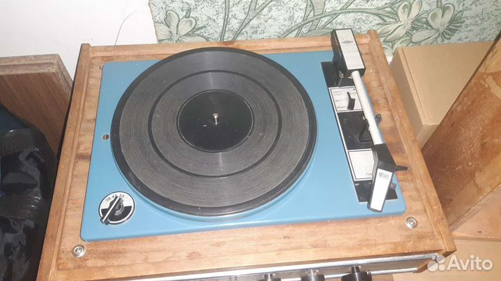 Проигрыватель россия 323