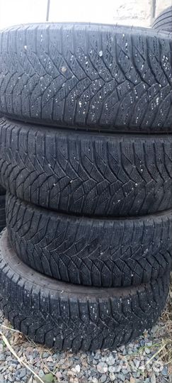 Triangle AdvanteX TC101 215/55 R17