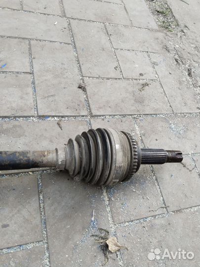 Привод передний правый