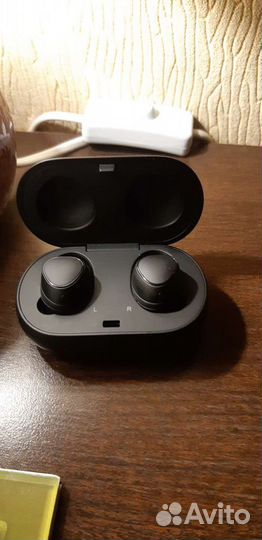 Беспроводные наушники Samsung Gear Iconx